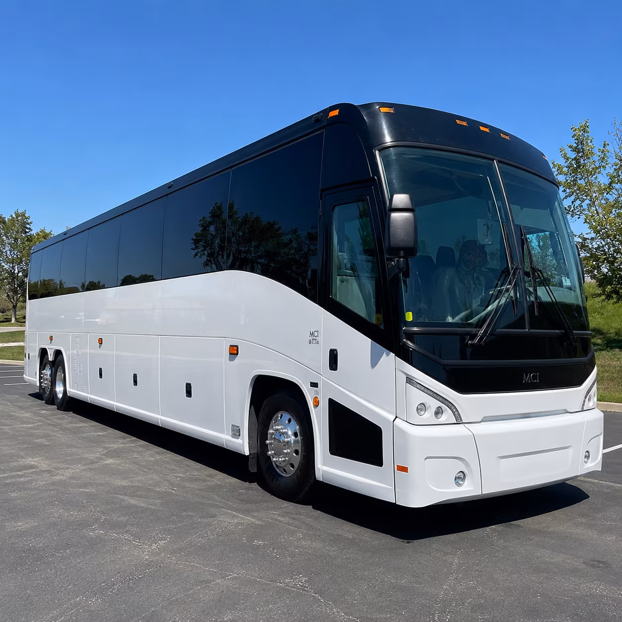 daily commuter shuttles along the i 10 corridor between marana and tucson